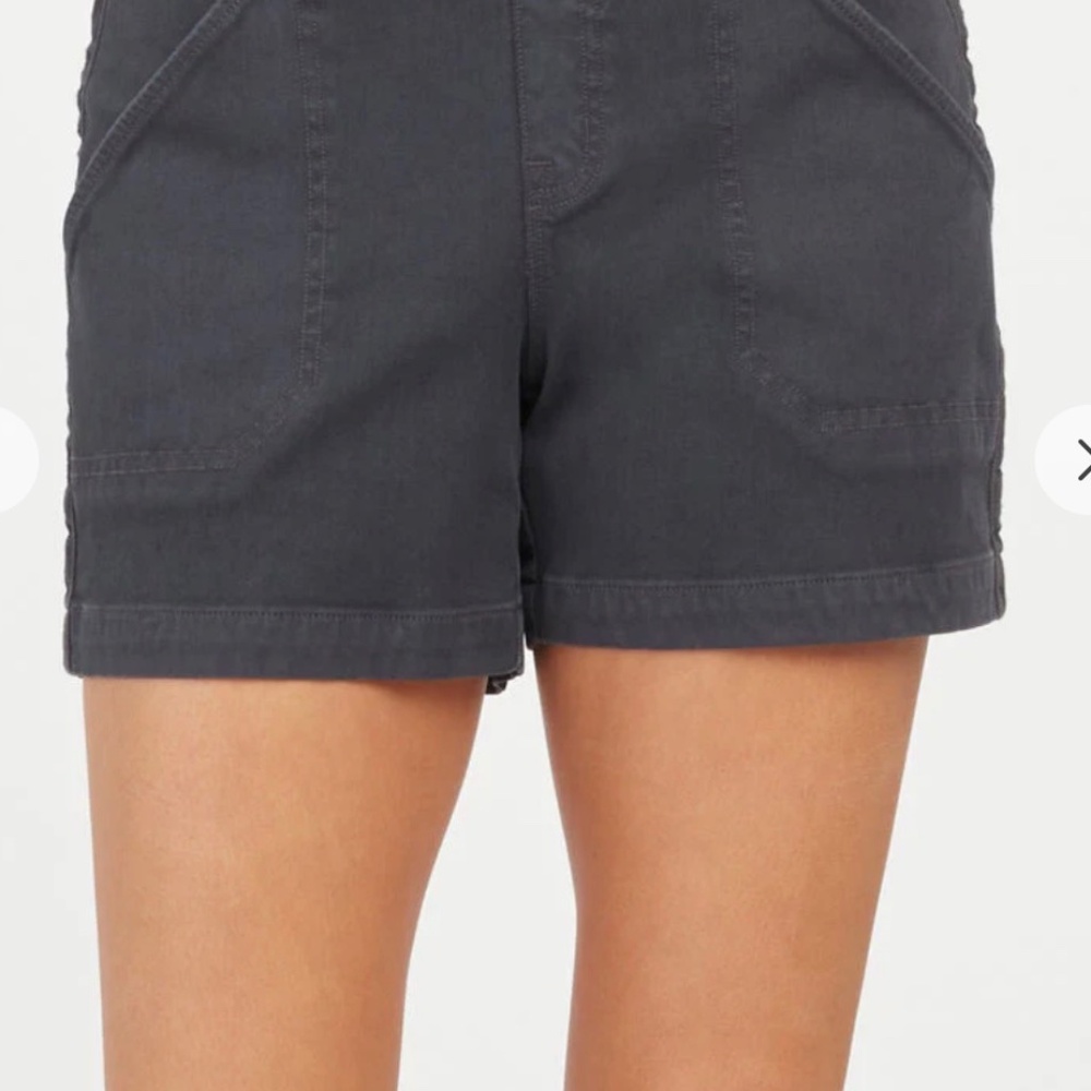Spanx Washed Black Garment Dyed Stretch Twill Shorts with 5” inseam. Size Medium